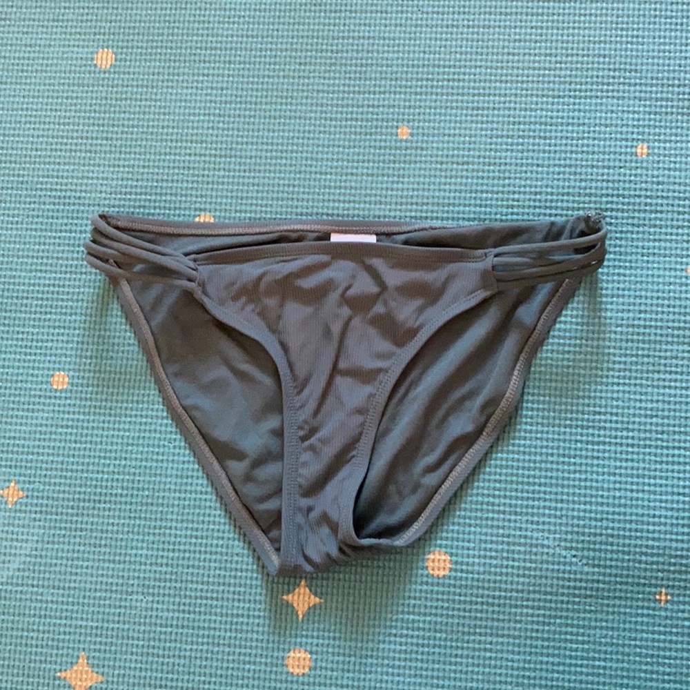 Bikini bottoms
